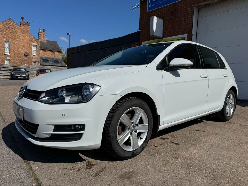 Volkswagen Golf 1.6L Match FG65WKJ White #3