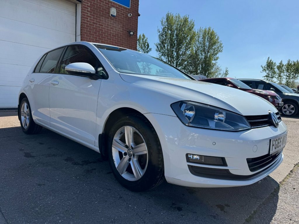 Volkswagen Golf 1.6L Match White