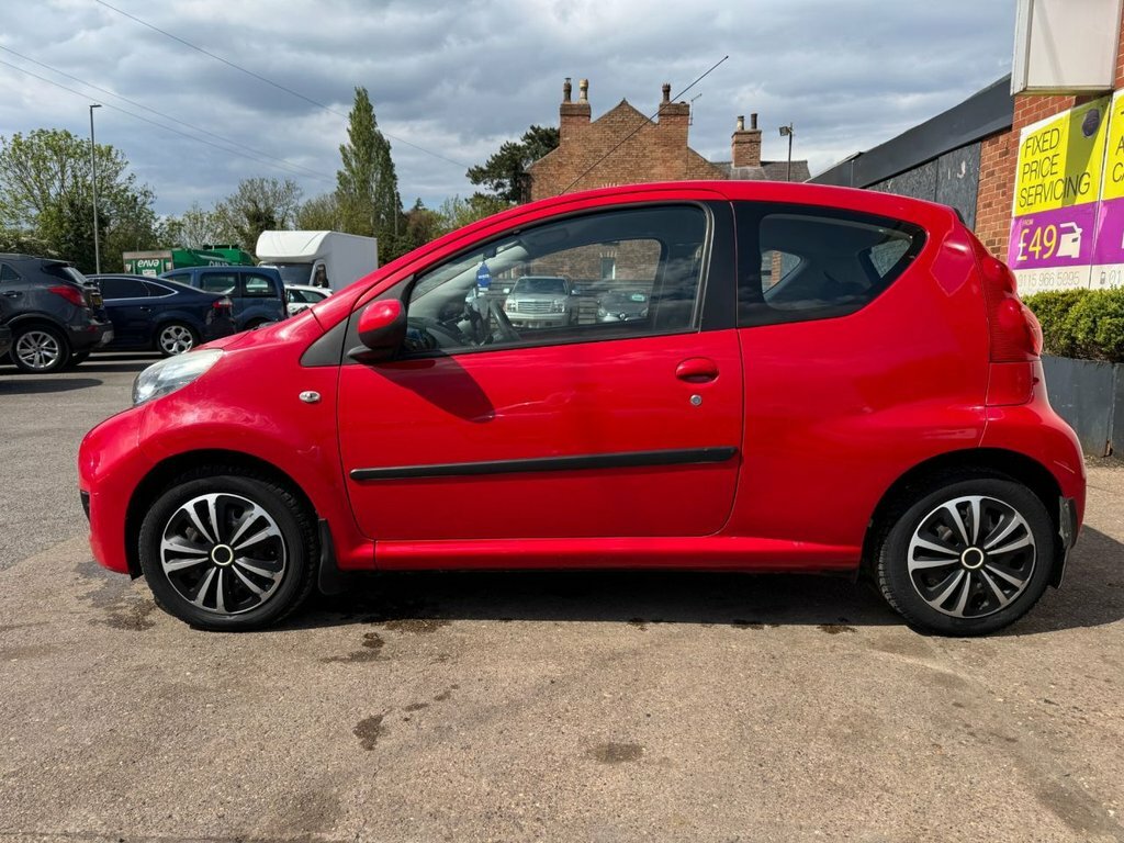 Peugeot 107 1L Urban Red #5