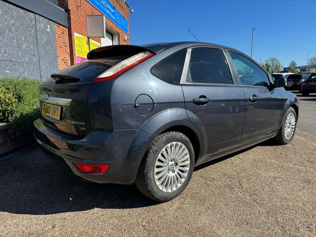 Ford Focus 1.6L Titanium Grey #3