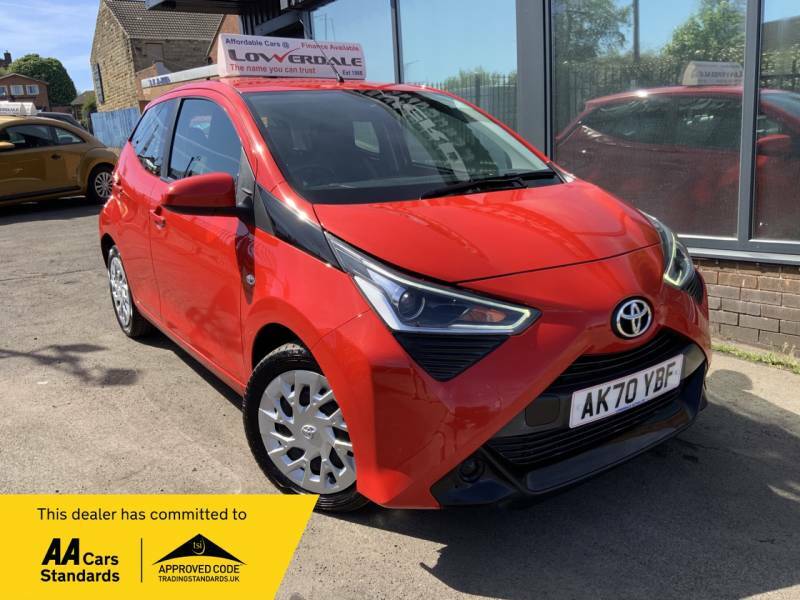 Toyota Aygo 1.0 Vvt-i X-play Tss - 2021 70 Red