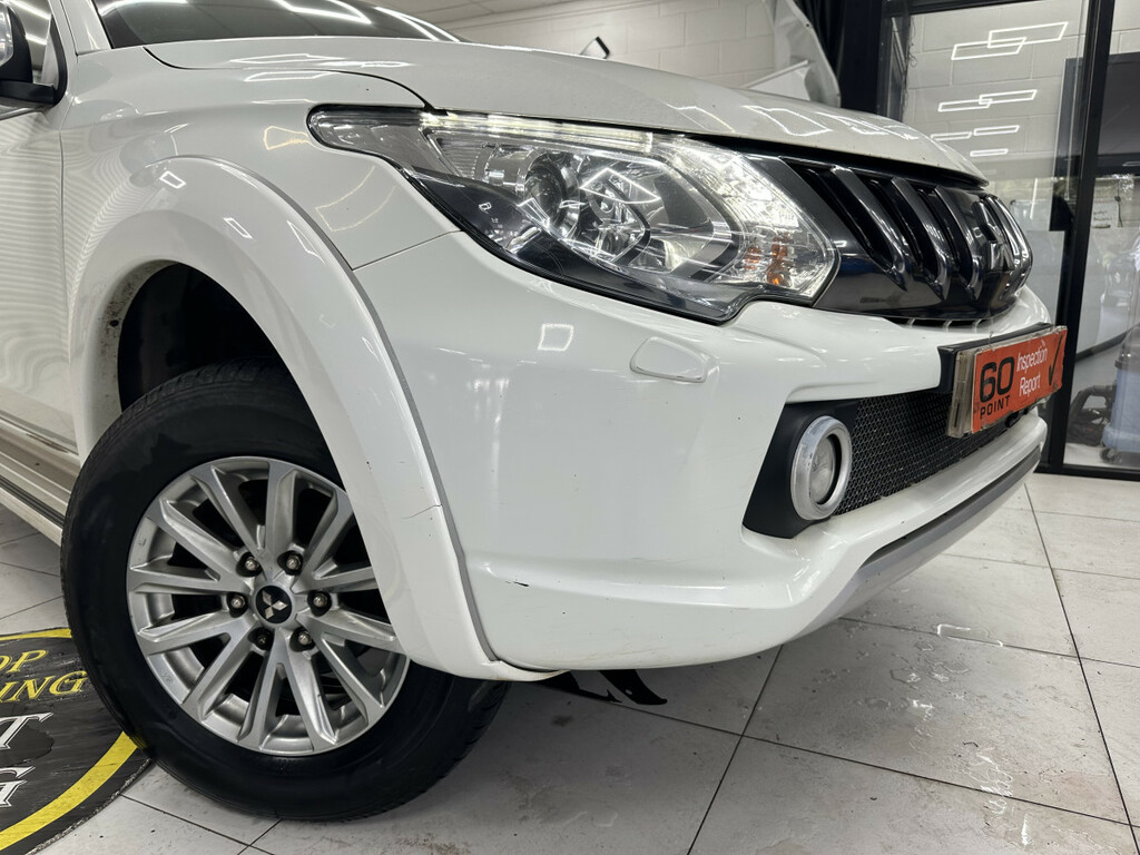 Mitsubishi L200 2.5 Di-d Barbarian Double Cab DP67RSY White #5