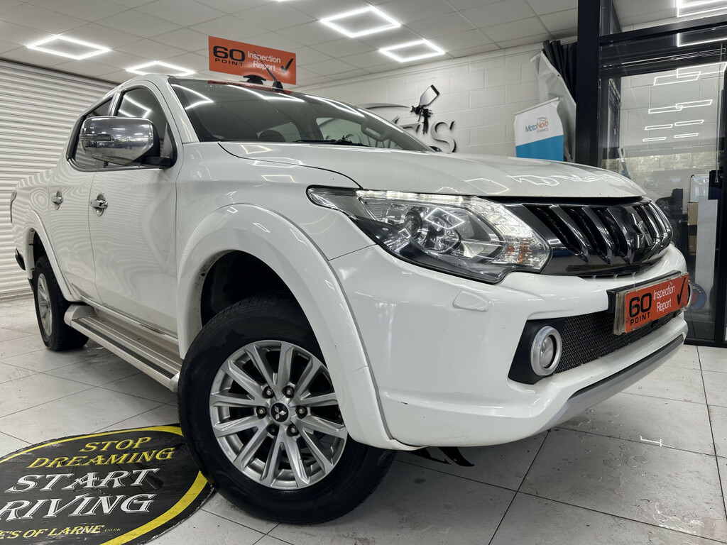 Mitsubishi L200 2.5 Di-d Barbarian Double Cab DP67RSY White #6