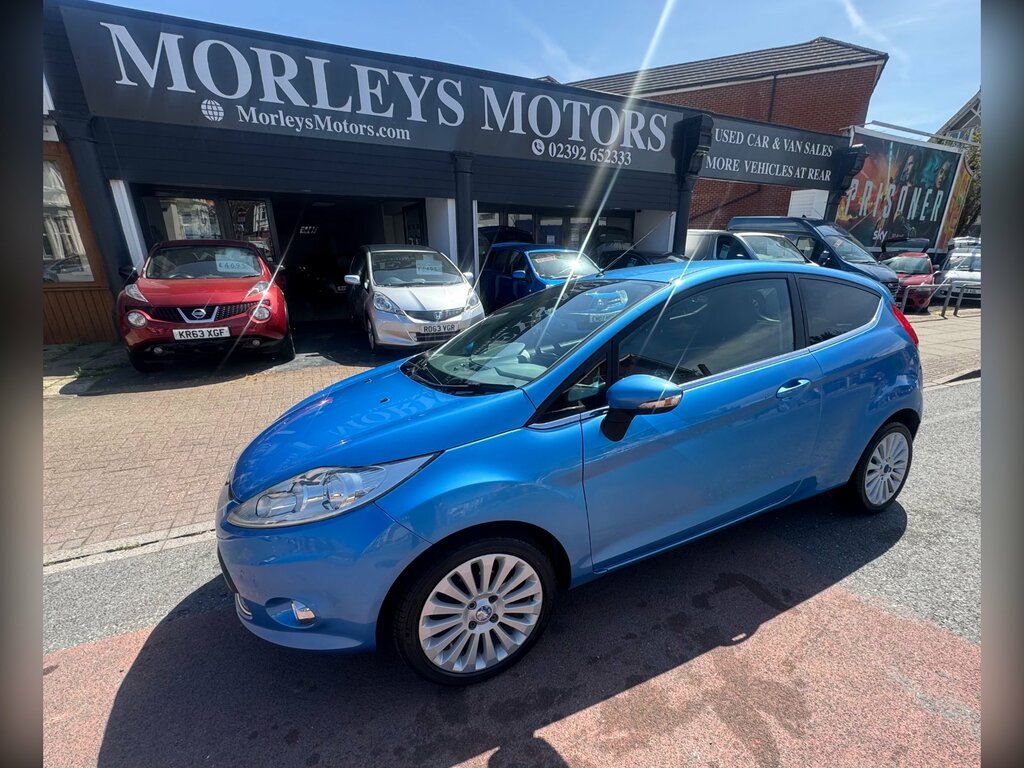 Ford Fiesta 1.4 Titanium Hatchback 133 Gkm WA59LFG Blue #2