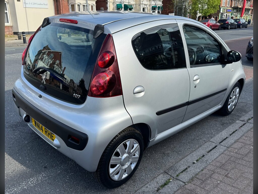 Peugeot 107 1.0 12V Active Hatchback 2 Tronic Euro Silver #6