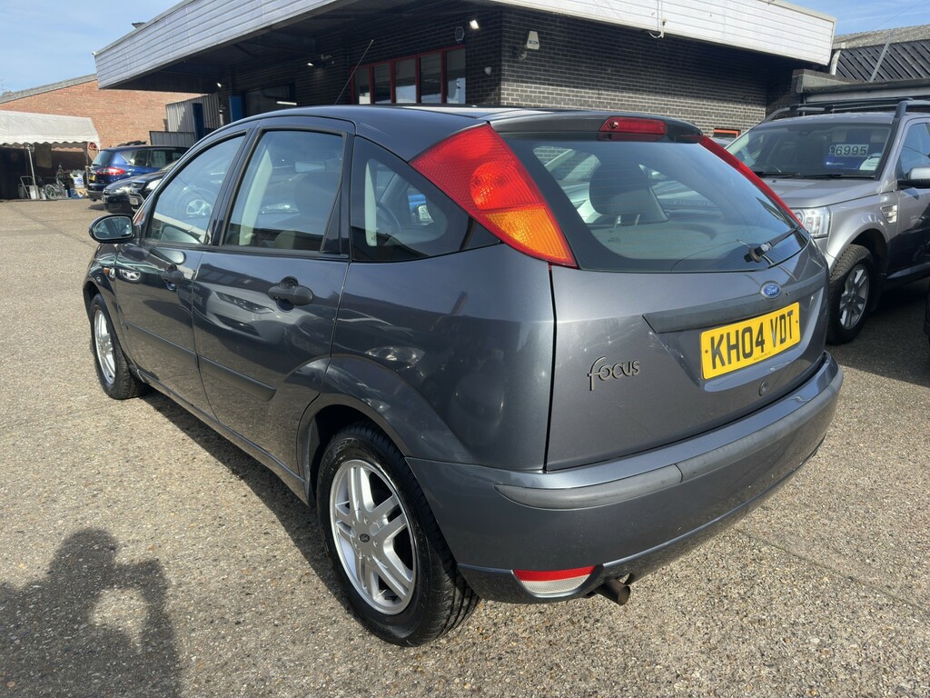 Ford Focus 1.6 I 16V Zetec 2004 Grey #5