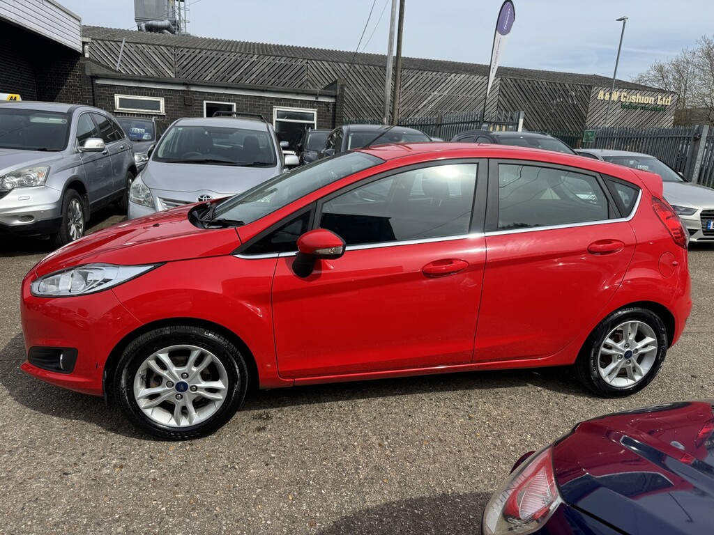 Ford Fiesta 1.0 T Ecoboost Zetec 2015 AP15PBX Red #2