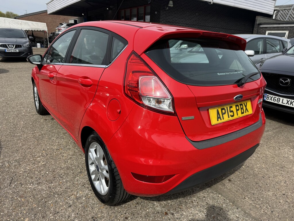 Ford Fiesta 1.0 T Ecoboost Zetec 2015 AP15PBX Red #5