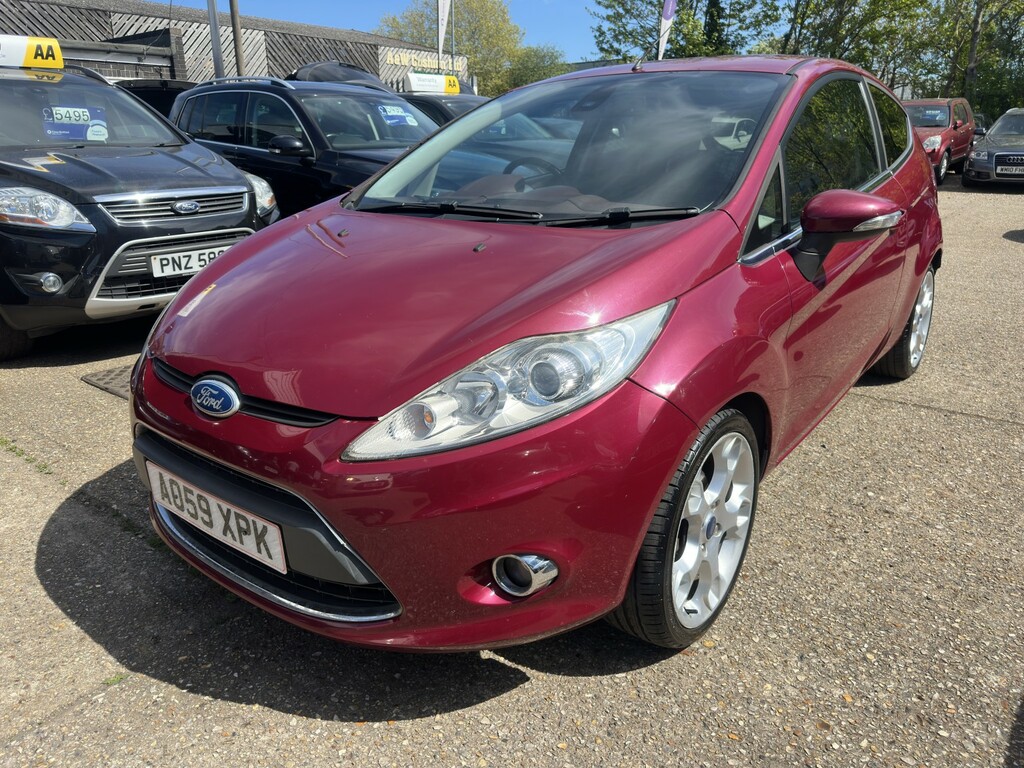 Ford Fiesta 1.6 Titanium 2009 AO59XPK Red #3