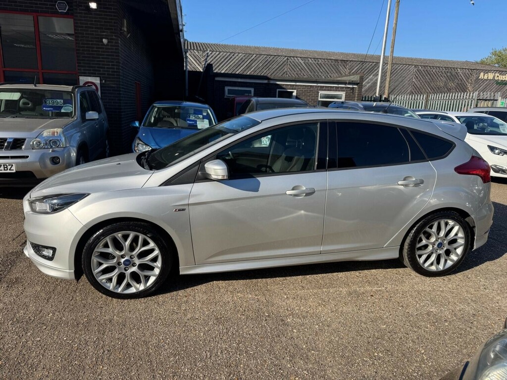 Ford Focus 1.5 Tdci St-line 2017 HN17EHU Silver #4