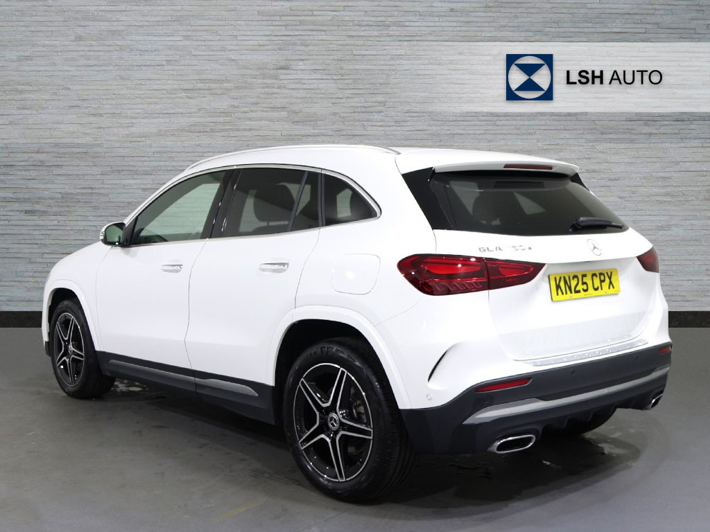 Mercedes-Benz GLA Class Gla 250E Amg Line Executive KN25CPX White #2
