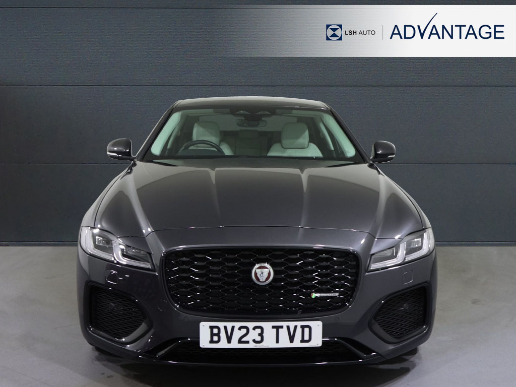 Jaguar XF 2.0 D200 R-dynamic Hse Awd Grey #4