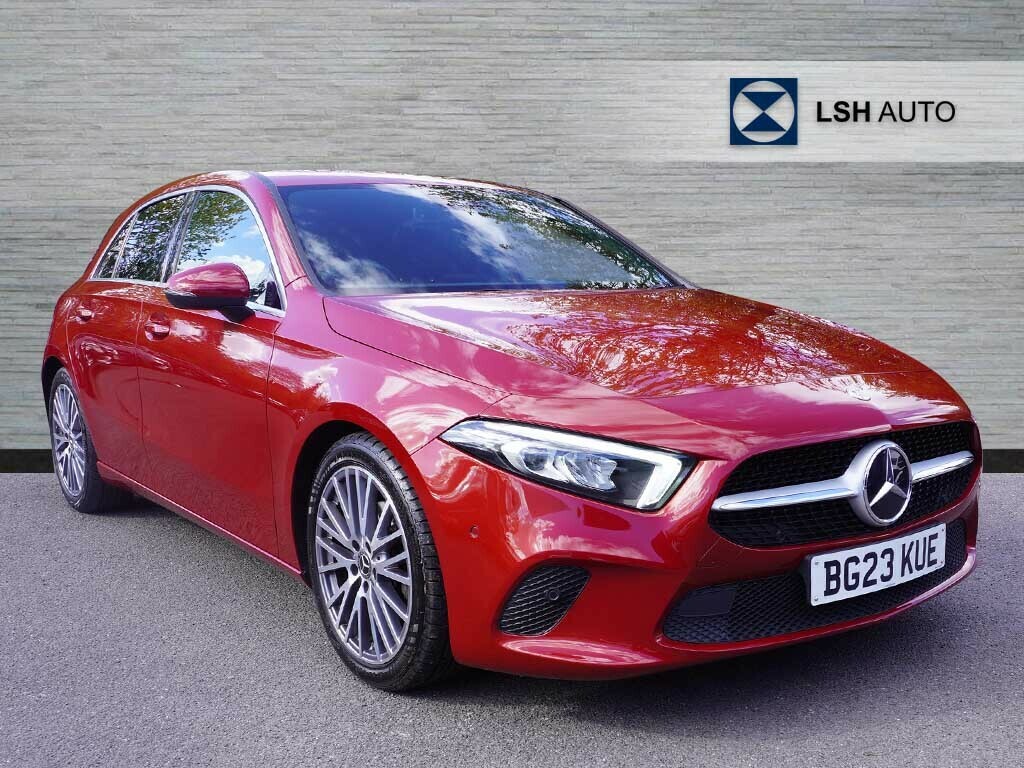 Mercedes-Benz A Class A180d 2.0 Sport Executive Red
