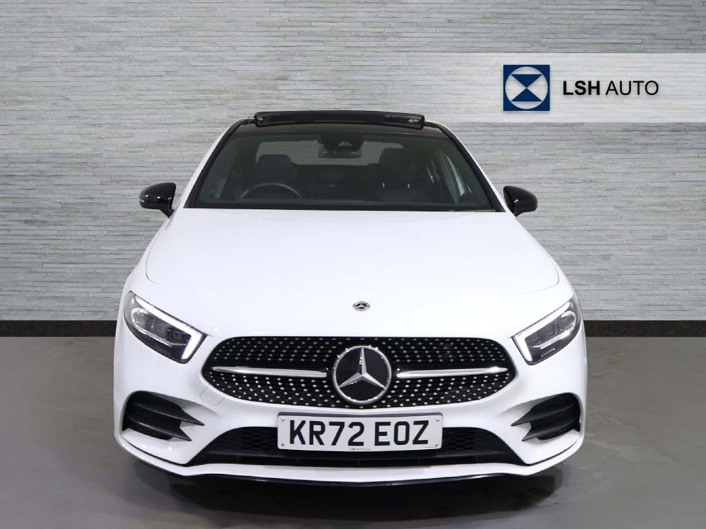 Mercedes-Benz A Class A200 Amg Line Premium Plus Night Edition KR72EOZ White #4
