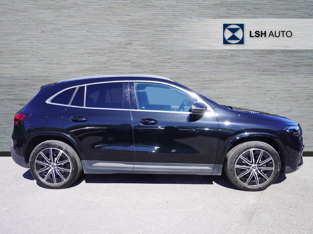 Mercedes-Benz EQA Eqa 350 4M 215Kw Amg Line Executive 66.5Kwh At WG24OFC Black #3