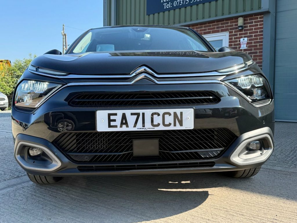 Citroen C4 1.2 Puretech Shine Hatchback Eur EA71CCN Black #3