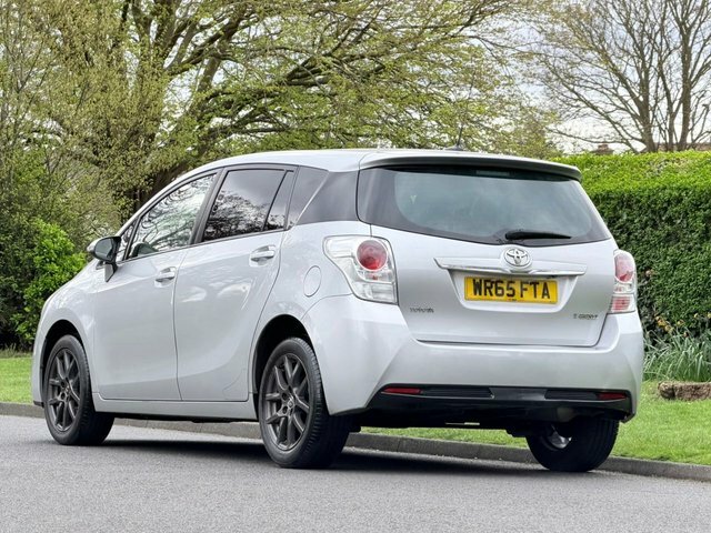 Toyota Verso 1.8 V-matic Trend Mpv Multidrive S Euro Silver #4