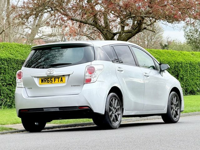 Toyota Verso 1.8 V-matic Trend Mpv Multidrive S Euro Silver #6