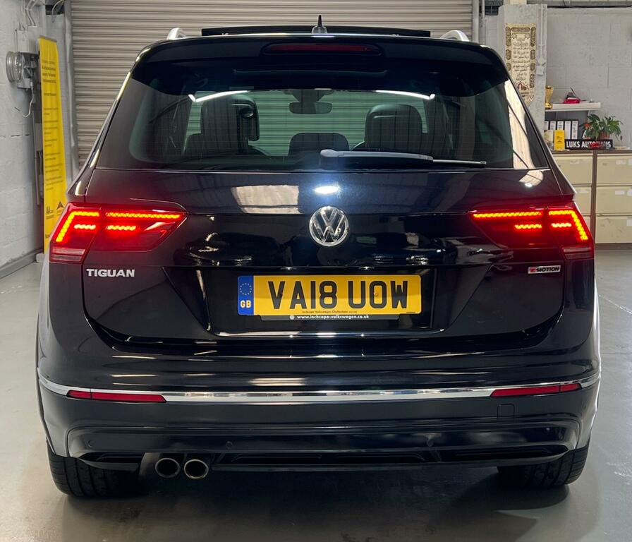 Volkswagen Tiguan 2.0 Tdi R-line Dsg 4Motion Euro 6 Ss VA18UOW Black #5