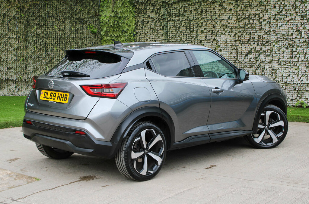 Nissan Juke Tekna Grey #4