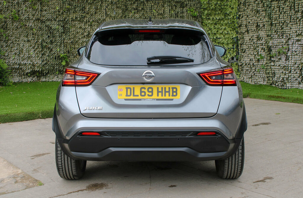 Nissan Juke Tekna Grey #5