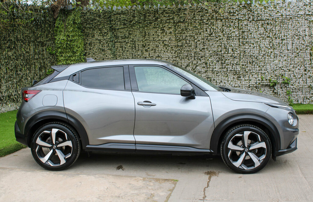 Nissan Juke Tekna Grey #3