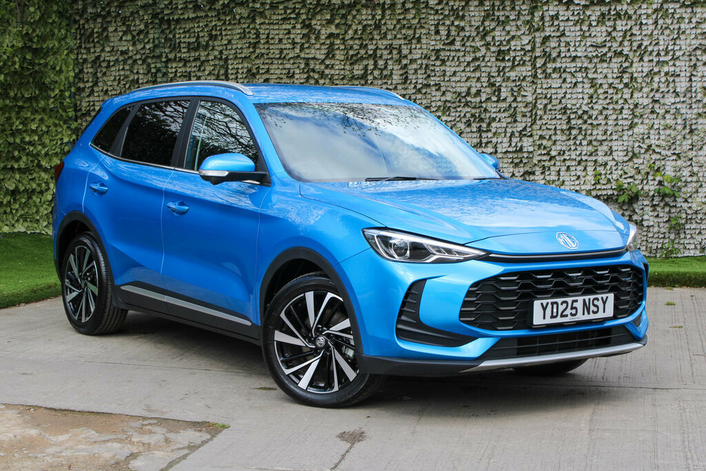 MG ZS Hybrid Trophy