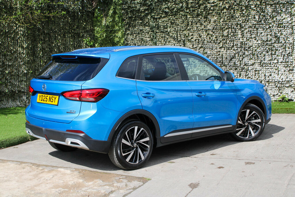 MG ZS Hybrid Trophy YD25NSY #4