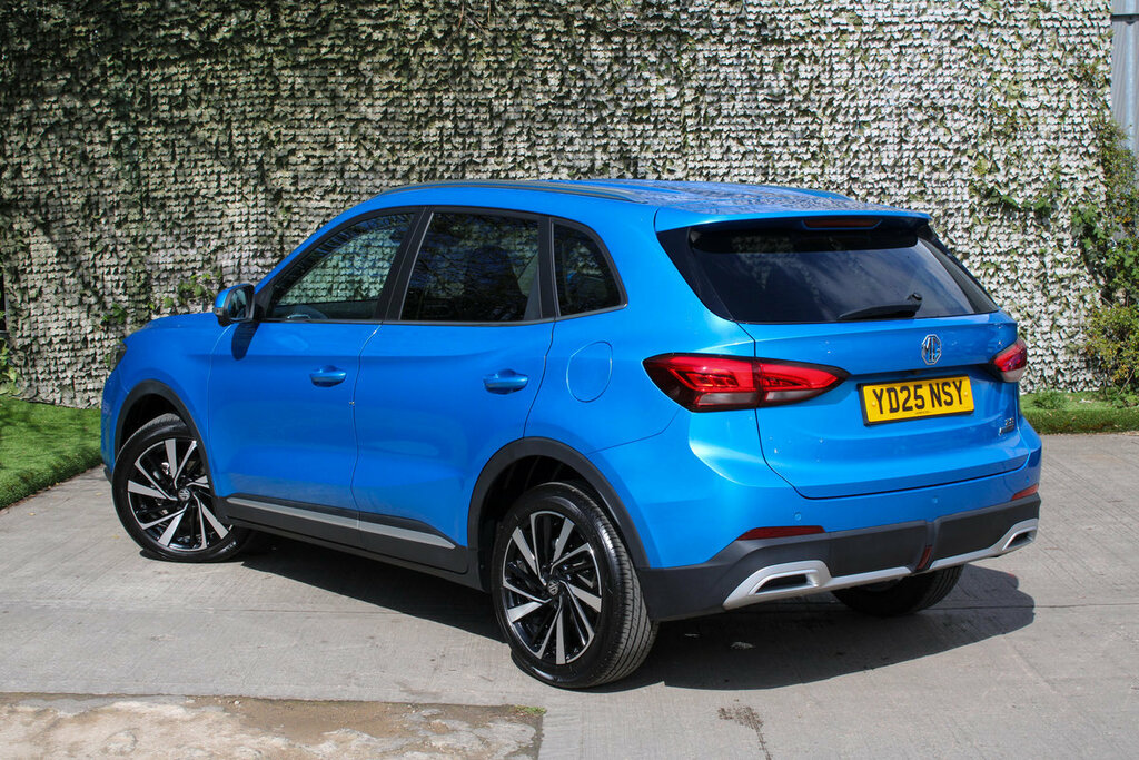 MG ZS Hybrid Trophy YD25NSY #6