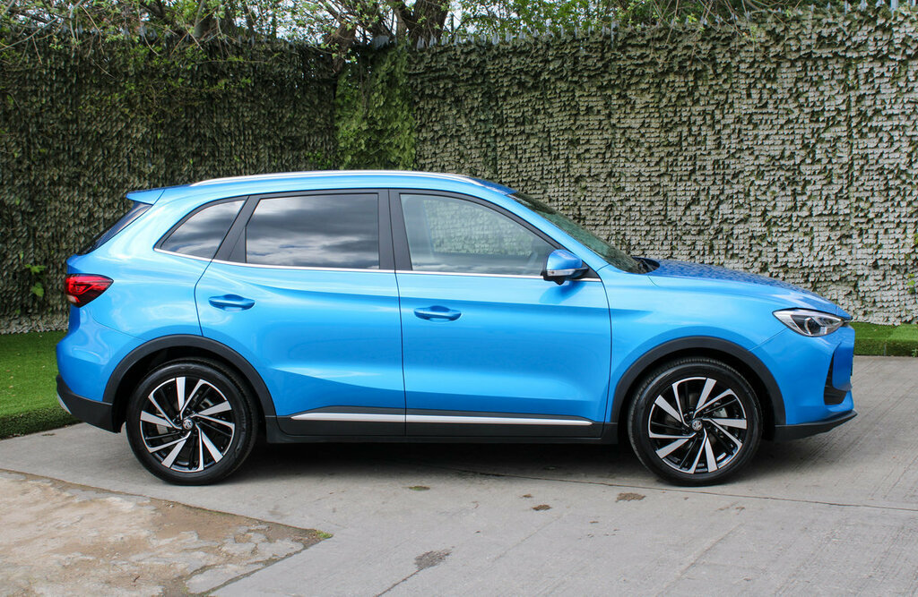 MG ZS Hybrid Trophy YD25NSY #3