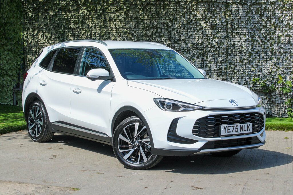 MG ZS Hybrid Trophy