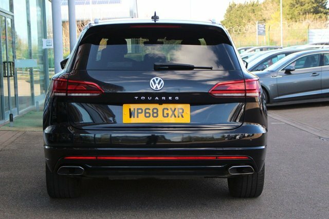 Volkswagen Touareg 3.0 Tdi V6 R-line Suv Tiptronic 4Motion WP68GXR Black #6