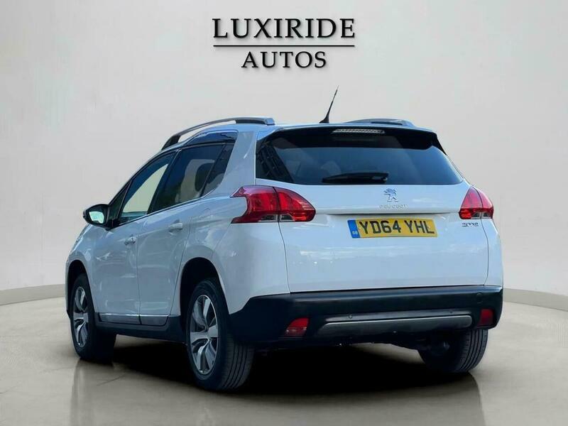Peugeot 2008 1.2 Vti Puretech Allure YD64YHL White #5