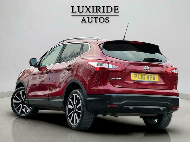 Nissan Qashqai 1.2 Dig-t Tekna 2Wd PL16VFW Red #3