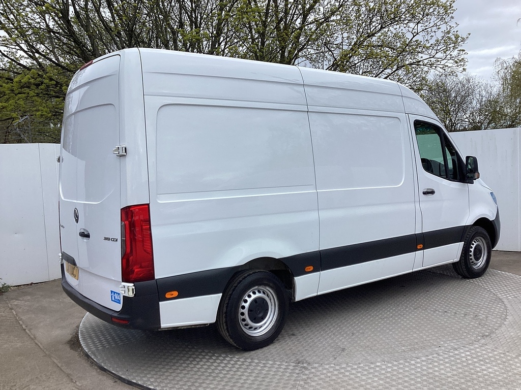Mercedes-Benz Sprinter 315 Cdi Progressive Mwb M R A C Euro 6 U7936 Ule LM71UCJ White #3