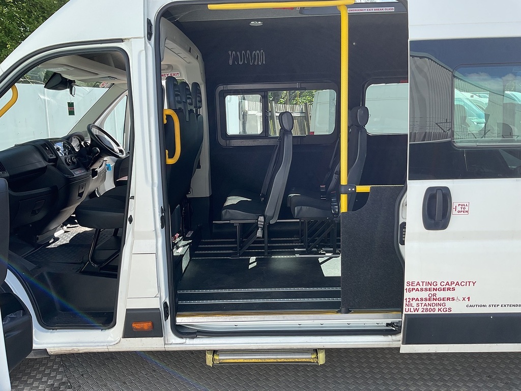 Citroen Relay 17 Seat Flexilite Minibus U8060 Ulez SF69HMA White #2