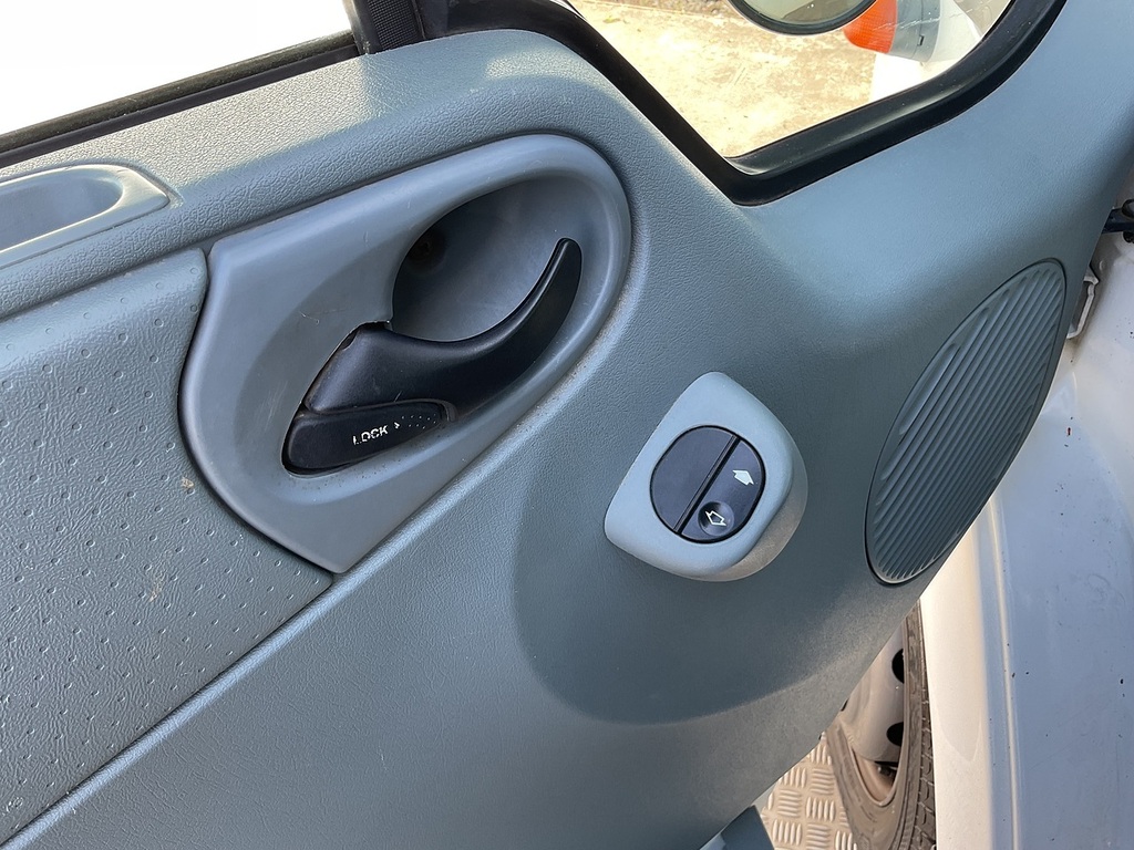 Seat  1.3L Zetec Black #73