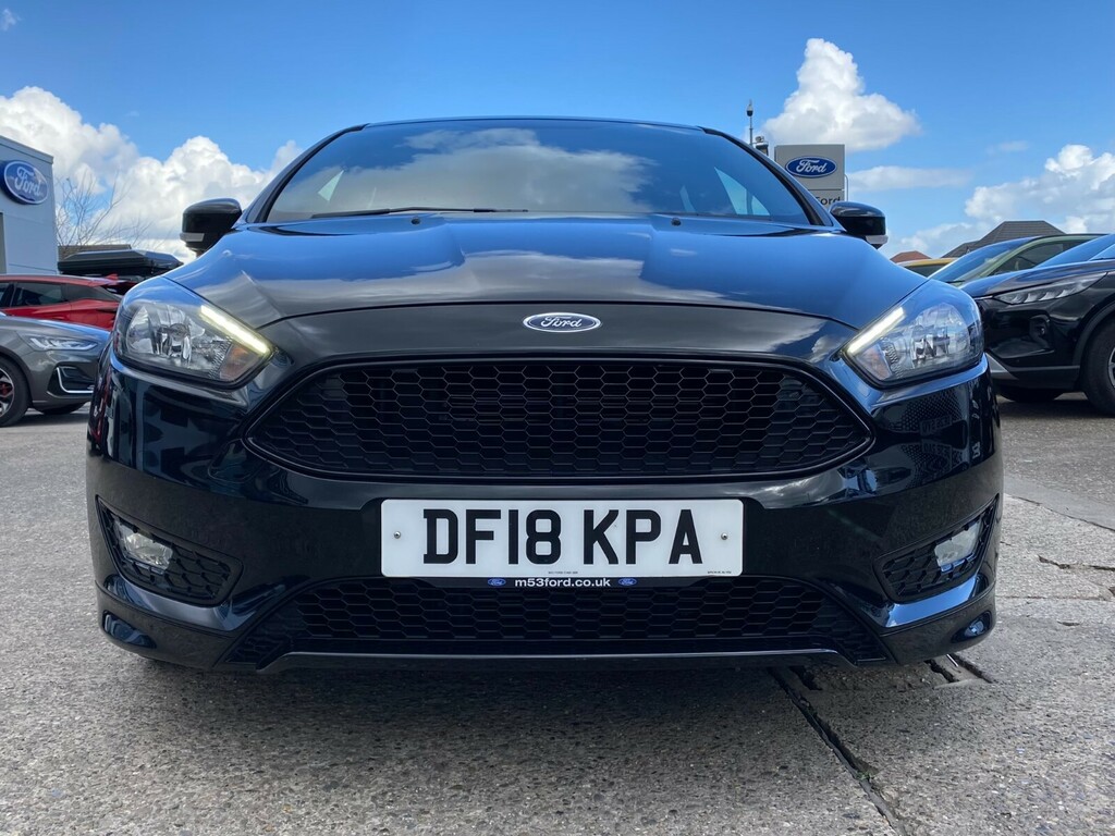 Ford Focus 1.0 Ecoboost 140 St-line Navigation DF18KPA Black #2