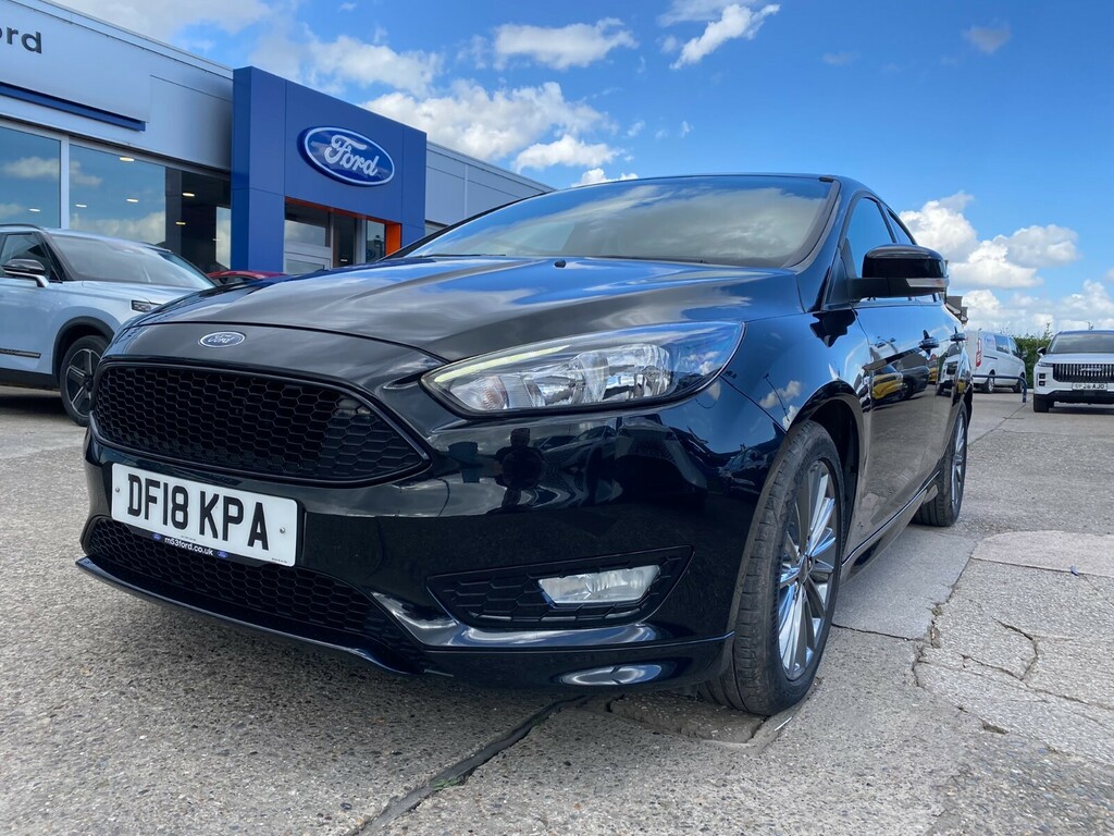 Ford Focus 1.0 Ecoboost 140 St-line Navigation DF18KPA Black #4