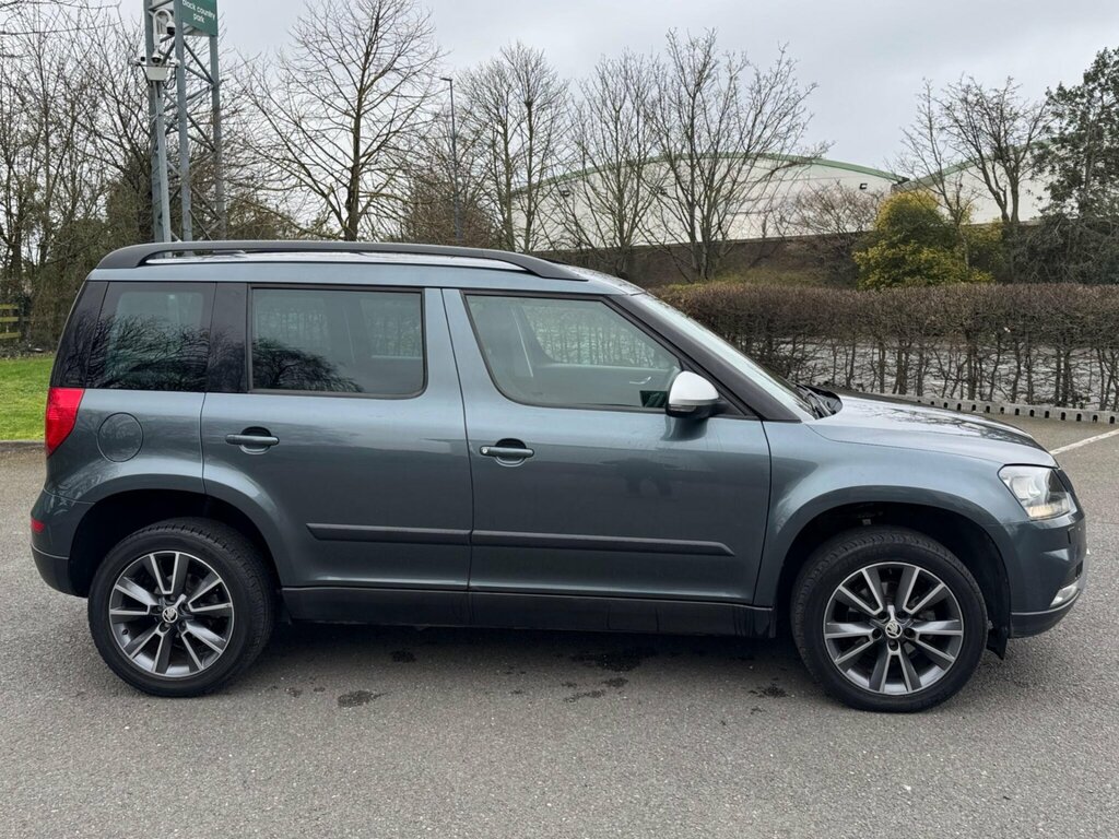 Skoda Yeti 1.2 Tsi Se Drive Outdoor Dsg Euro 6 Ss SL17URO Grey #4