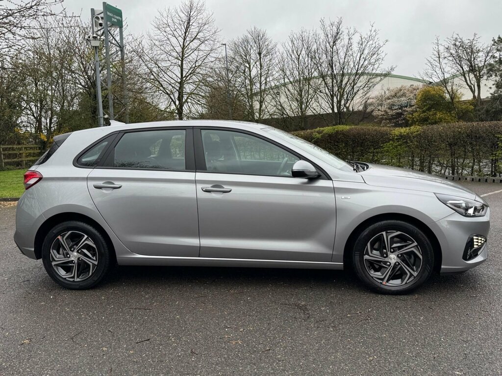 Hyundai I30 1.0 T-gdi Mhev Se Connect Dct Euro 6 Ss YR73EVW Silver #3