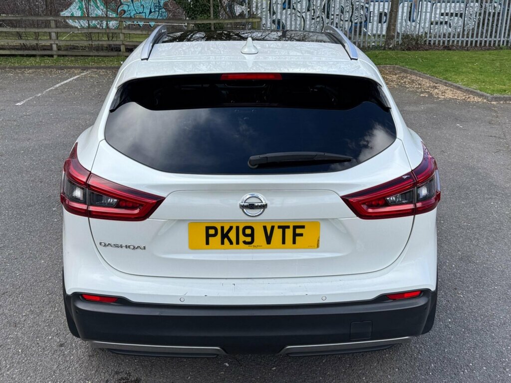Nissan Qashqai 1.3 Dig-t Tekna Euro 6 Ss PK19VTF White #5
