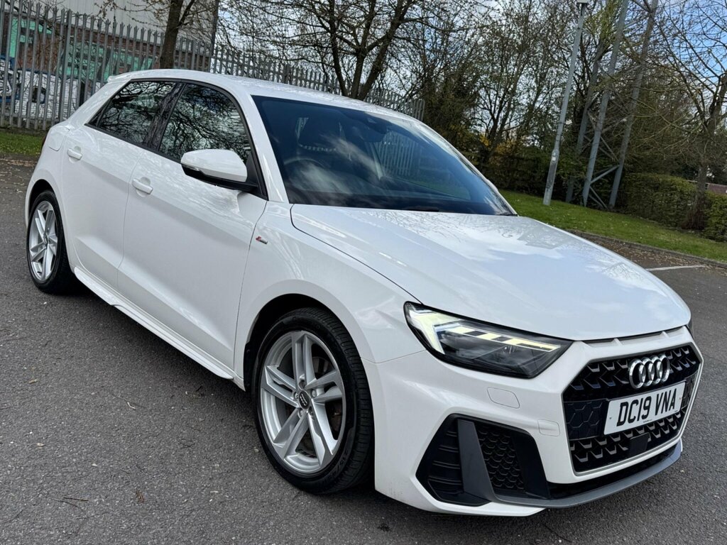 Audi A1 1.5 Tfsi 35 S Line Sportback Euro 6 Ss White