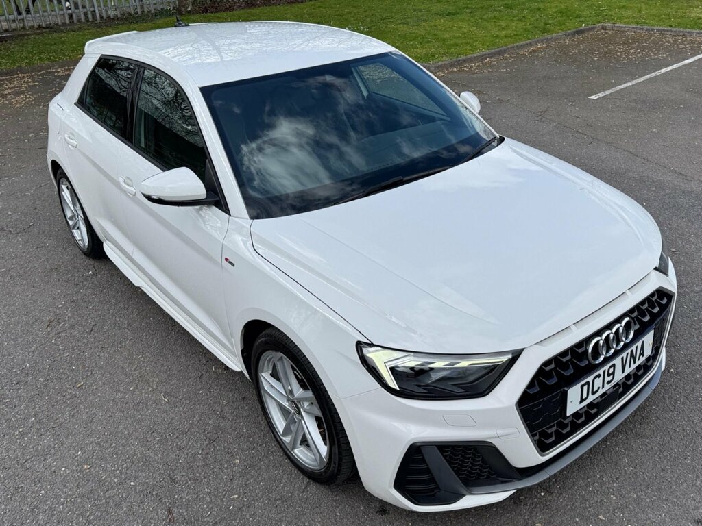 Audi A1 1.5 Tfsi 35 S Line Sportback Euro 6 Ss DC19VNA White #2