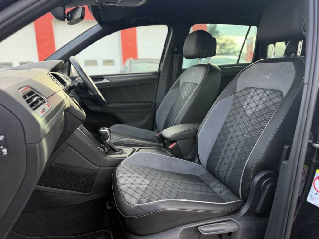 Volkswagen Tiguan Suv 1.5 Tsi R-line Edition 2023 SY72XWB Black #4