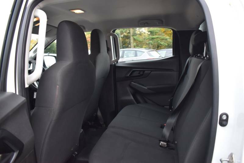 Isuzu D-Max 1.9 Td Utility 4Wd Euro 6 Ss - 2021 71 BT71UNW White #4