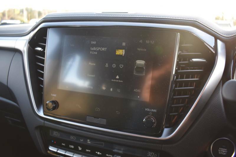 Isuzu D-Max 1.9 Td V-cross 4Wd Euro 6 Ss - 2025 75 DU75HFV Black #3