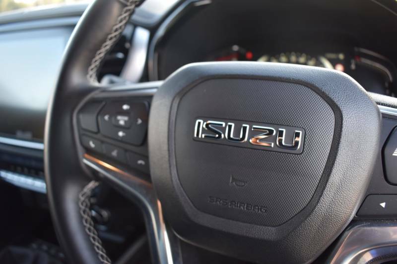Isuzu D-Max 1.9 Td V-cross 4Wd Euro 6 Ss - 2025 75 DU75HFV Black #6