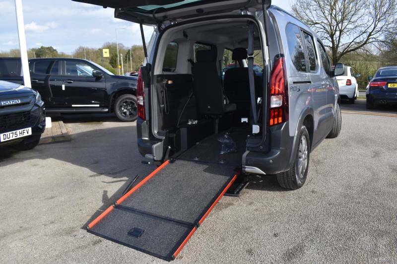 Peugeot Rifter 1.5 Bluehdi Active Standard Mpv Grey #4