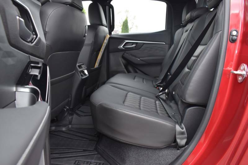 Isuzu D-Max 1.9 Td Dl40 4Wd Euro 6 Ss - 2025 25 DU25JBO Red #6